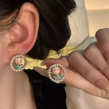Sweet Pearl Flower Stud Earrings Exquisite Tulip Heart Pearl Earrings Tulip Flowers Ear Studs Girl style 2