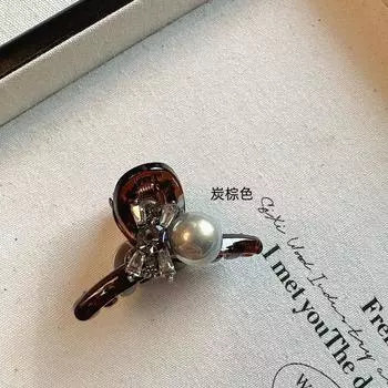 Sweet Pearl Water Crystal Butterfly Hair Clip, Cute Princess Hair Grab for Women, Small Size Bangs and Flyaway Hair Clip