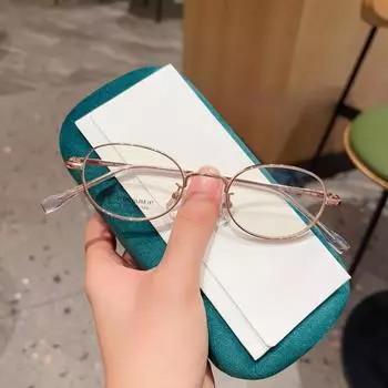 Сверхлегкая модная овальная маленькая оправа в стиле ретро, титановая оправа для очков, простой цвет, который может соответствовать номеру высоты.