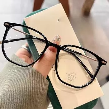 Сверхлегкая женская оправа для близорукости онлайн может быть оснащена стеклянными линзами, простым и круглым лицом.. Корейская версия Cold Brown Eye Frame Tide.