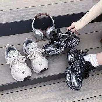 Сверхлегкие и сверхмягкие кроссовки на толстой подошве для женщин, весна 2025, новые модные универсальные кроссовки для бега и спорта 35 чёрный