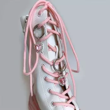 Светлая роскошь Water Diamond Love Cute Martin Boot Heel Buckle Accessories Универсальный темперамент Peach Heart Подвеска Аксессуары чёрный