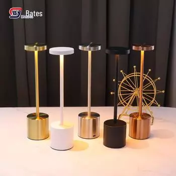 Светодиодная настольная лампа Touch Bar с возможностью подзарядки от International LED — идеально подходит для ресторанов и баров белый