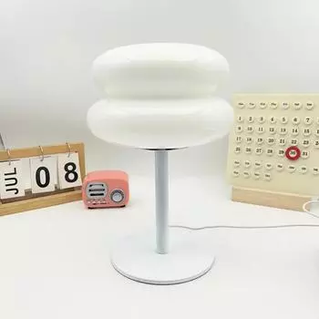 Светодиодные лампы для украшения интерьера дома Лампа для прикроватных столиков Лампы для прикроватных столиков Спальня Usb-светильник Эстетическое украшение комнаты Украшения