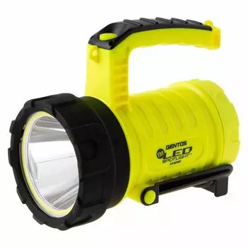 Светодиодный фонарик GENTOS 1300 для освещения 2 человек. Использует 4 батарейки типа АА. Светодиод соответствует стандартам ANSI [Яркость люменов/Практическая жёлтый