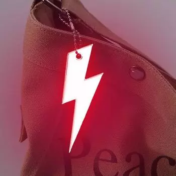 Светоотражающая подвеска из ПВХ для ночных прогулок на открытом воздухе, пешего туризма, езды на велосипеде, безопасная графика с молнией, крутая светоотражающая подвеска для сумки 1pc