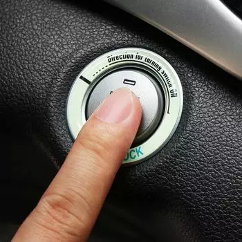 Светящийся автомобильный брелок для ключей зажигания для Renault Koleos Fluenec Kangoo Latitude Sandero Kadjar Captur Talisman Megane RS