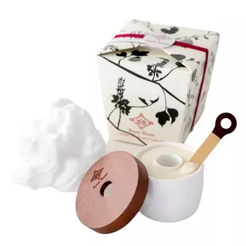 Свежее мыло для умывания лица в баночке x 2 с пеной, стоит около 2 месяцев x Удобная пена, которую хочется капнуть Луанг Луан Мыло для лица Чувствительная кожа Глина