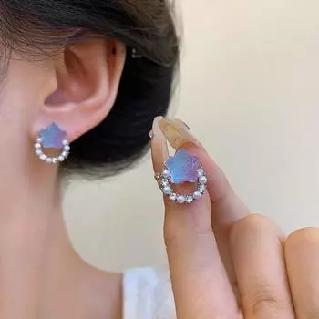 Свежие универсальные усовершенствованные серьги в форме градиентной пятиконечной звезды для женщин 1 pair