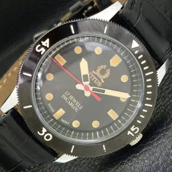 SWISS MENS 40MM REFURBISHED TITUS TURNABLE BEZEL BLACK DIAL WATCH a430772-2 R104-a430772