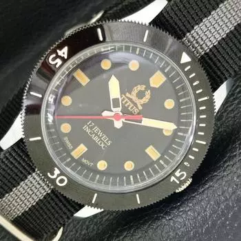 SWISS MENS 40MM REFURBISHED TITUS TURNABLE BEZEL BLACK DIAL WATCH a430746-2 R104-a430746