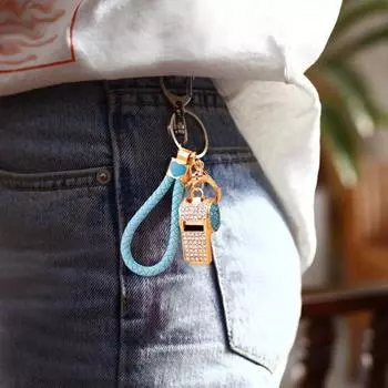 Свисток металлический свисток со стразами громкий четкий звук блестящий свисток для тренеров судей баскетбольных спасателей спортивных соревнований A розовый