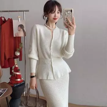 Свитер из двух предметов, осень 2023, небольшой аромат, качество ветра, флисовый свитер с изображением енота, женский свободный вязаный кардиган, универсальный комплект One Size чёрный