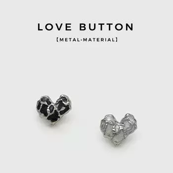 Свитер-куртка в стиле ретро с персиковым сердцем и пуговицами