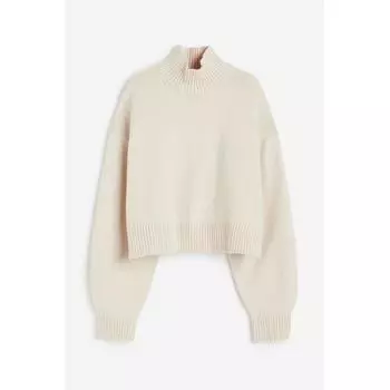 Свитер-водолазка HM oversized светло-бежевого цвета