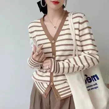 Свитер женский осенне-зимний новый полосатый вязаный кардиган маленький аромат облегающий крой V-образный вырез длинный рукав куртка модный one size белый