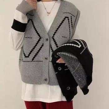 Свитер жилет вязаный женский европейский 2023 весна и зима новая свободная верхняя одежда жилет без рукавов свитер кардиган женские топы One Size чёрный