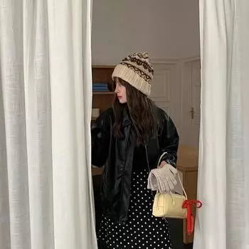 Свободная и маленькая шапка из шерсти 2024 года, осенне-зимняя женская шапка-пуловер, теплая холодная шапка, милая и милая вязаная шапка в западном сычуаньском стиле one size fits all бежевый
