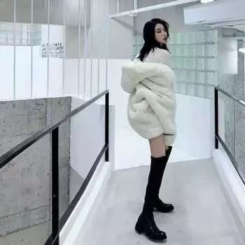 Свободная плюшевая куртка женская 2024 новая антирекс кролик мех утолщенная средняя и длинная искусственная шуба зима S recommends 85-57.5 kg белый