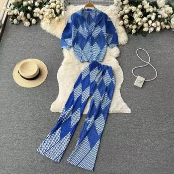 Свободный топ с v-образным вырезом и принтом в европейском и американском стиле + широкие брюки с эластичной резинкой на талии, комплект из двух предметов