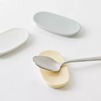 Tackaon Unique Daily Spoon Stand [4 цвета] Керамическая овальная подставка для ложки white