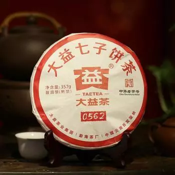 TAE TEA 0562 * 2018 г. Yunnan Menghai Tea Factory Дайи Пуэр Спелый чай Пуэр 357г