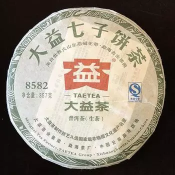 TAETEA 8582 Yunnan Menghai Dayi Pu-er Green Cake Чай Пуэр Пуэр 357г 2011 г. сырой