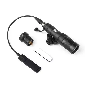 Тактический фонарь M300W Scout Light со стробоскопом. Светодиодный фонарь с яркостью около 400 люмен, с дистанционным управлением и кнопкой. Совместим с копией SF 20 мм.