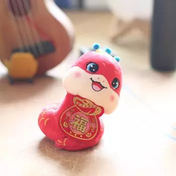 Талисман зодиака милый непослушный змейка плюшевые игрушки кукла мультфильм маленькая змея брелок подвески сумка украшения спальня украшения подарки красный