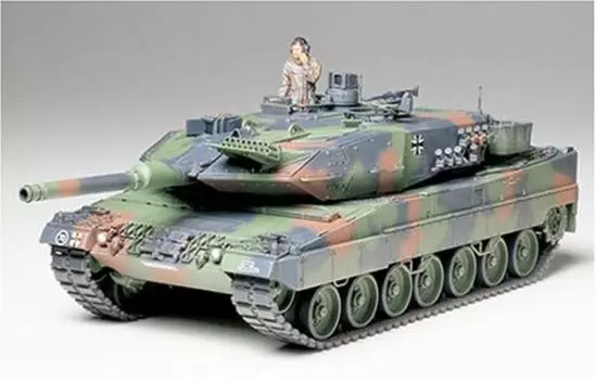 Tamiya 135 Military Miniature Series Leopard 2A5