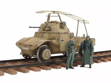 Tamiya 135 Военная коллекция Серия № 13 Немецкий армейский железнодорожный броневик P204 (е) Пластиковая модель 32413