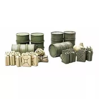 Tamiya 1/48 Military Miniature Series No.10 Jerry Can Set Plastic Model 32510