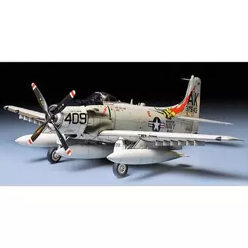 Tamiya Masterpiece Series Skyraider ВМС США 1/48