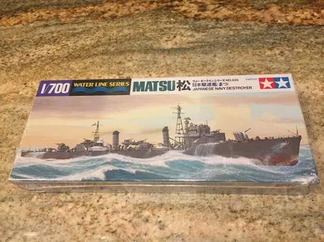 Tamiya Waterline Series Японский эсминец Matsu Пластиковая модель 31428 1/700 № 428