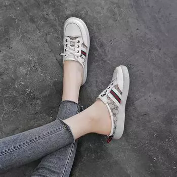 Тапочки Белые туфли Женские туфли на толстой подошве Сандалии Тапочки 35 бежевый