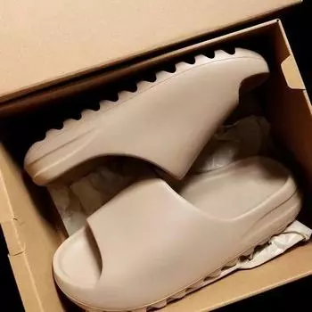 Тапочки из кокоса. Ощущение, будто наступаешь на дерьмо. Сандалии на толстой подошве. Новые летние нескользящие сандалии. 38-39