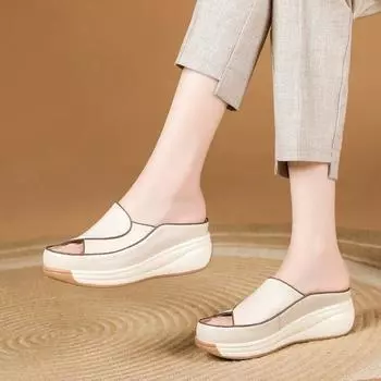 Тапочки из кожи с рыбьим ртом, женские, 2024, новые, толстые, с утолщенным каблуком, повседневные, с уклоном, для мам, модные, с мягкой подошвой, классные тапочки 34