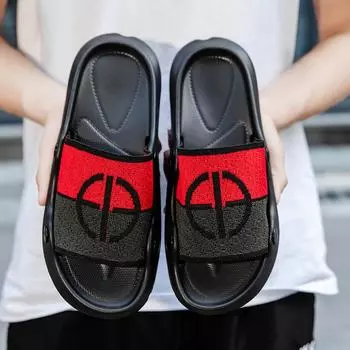 Тапочки мужская верхняя одежда пляжные нескользящие трендовые сандалии летние домашние для отдыха на открытом воздухе модные односложные тапочки мужские тапочки 39