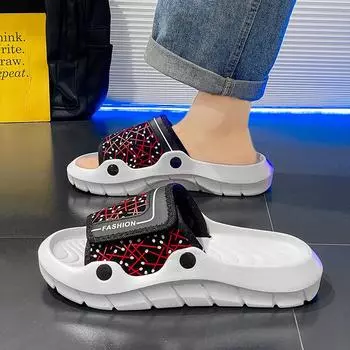 Тапочки мужские 2025 года, новая летняя одежда, нескользящая мягкая подошва, сандалии, молодежная повседневная пляжная обувь для отдыха на открытом воздухе 36 белый