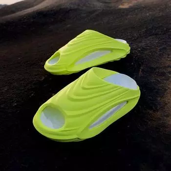 Тапочки мужские противоскользящие легкие дырчатые туфли мужские спортивные повседневные пляжные тапочки дышащая обувь мужские сандалии простые и долговечные 36-37