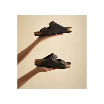 Тапочки на пробковой подошве с двойной пряжкой