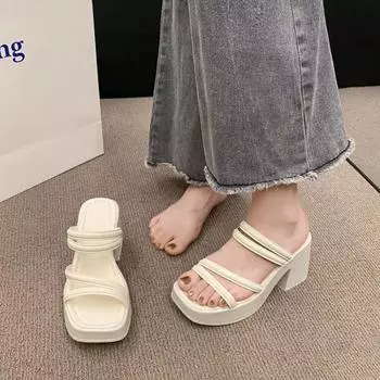 Тапочки повседневные туфли с заклепками женские мюли на каблуке Pantofle резиновые шлепанцы роскошные летние мягкие высокие новые гавайские металлические украшения 35