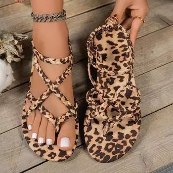 Тапочки с леопардовым принтом для женщин, летняя одежда, нескользящие пляжные сандалии с клипсой на носке 36 коричневый