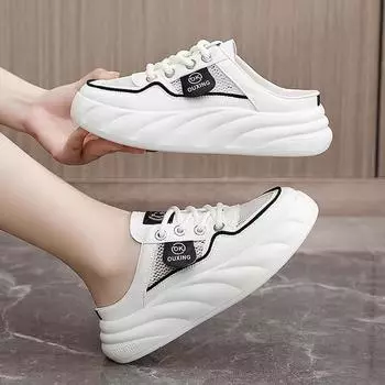 Тапочки с носками женские летние новые сетчатые дышащие пляжные полутапочки верхняя одежда сандалии без застежек 35