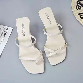 Тапочки женская верхняя одежда 2025 новый средний каблук квадратная голова римские женские сандалии интернет знаменитость фея ветер носок женская обувь зарубежная торговля 34 чёрный