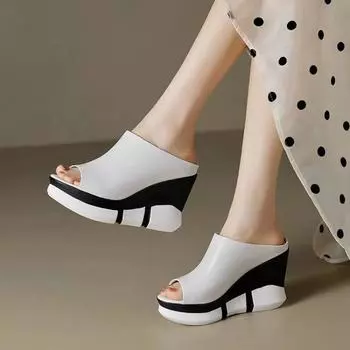 Тапочки женские летние 2024 новые наружные босоножки на танкетке с высоким каблуком женские туфли Fish Mouth Color Blocking Classic Slides Zapatos 35 белый