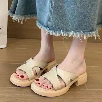 Тапочки женские летние новые толстые подошвы верхняя одежда повседневная обувь с перекрестным ремнем толстый средний каблук женская обувь круглый носок модные шлепанцы 35 зелёный