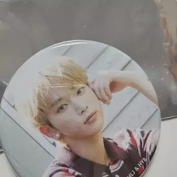 &team Cafe Random Can Badge Harua