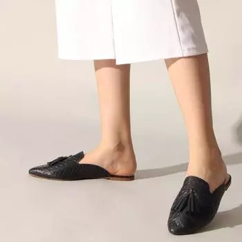 Темно-синие балетки из натуральной кожи с принтом