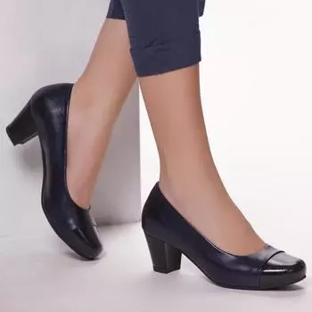 Темно-синие женские кожаные туфли на каблуке из натуральной кожи